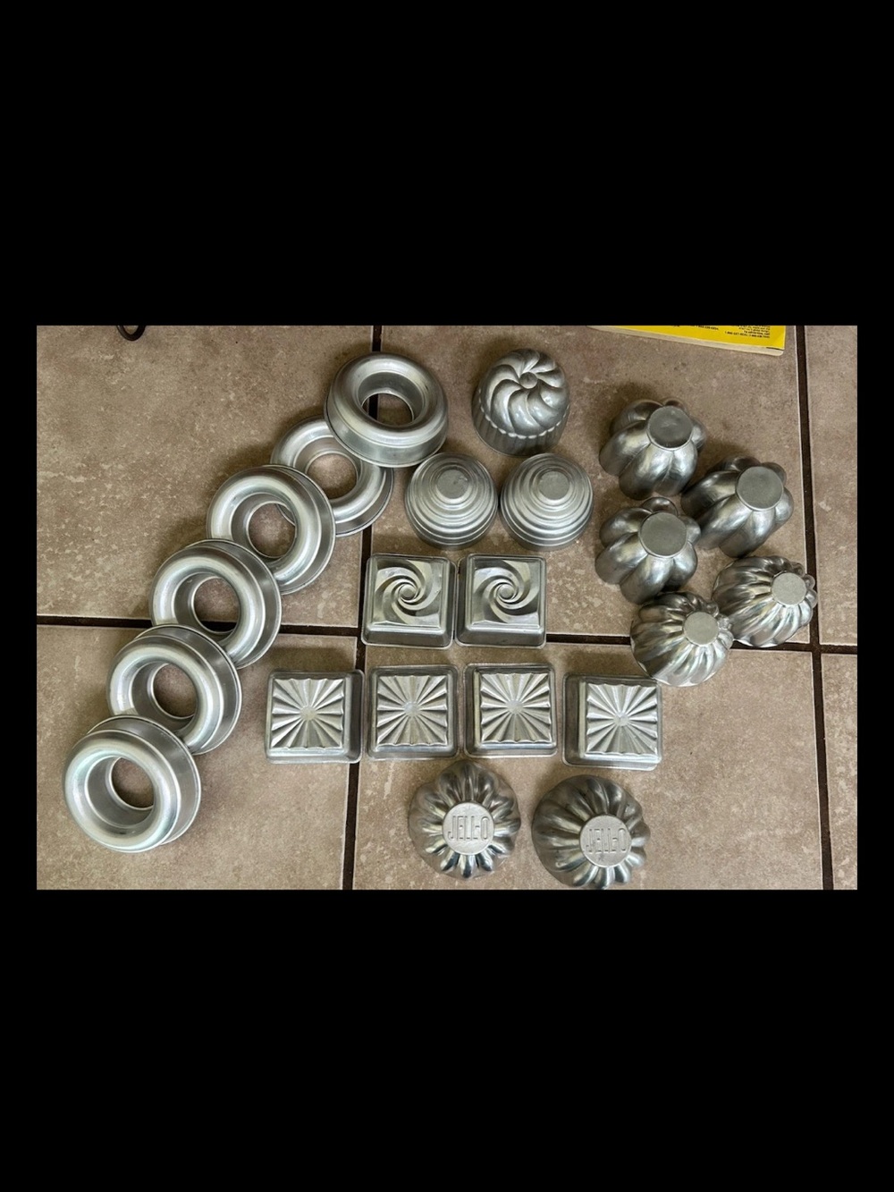 Vintage Mini Jello Molds Lot Of 22 Tart Bundt Cake Round Square Fluted Aluminum - Picture 10 of 10